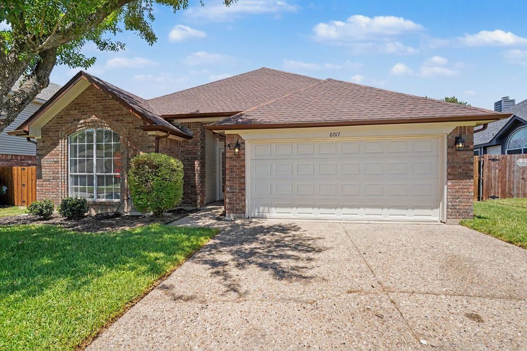 6017 Hilltop Drive, Watauga, TX 76148