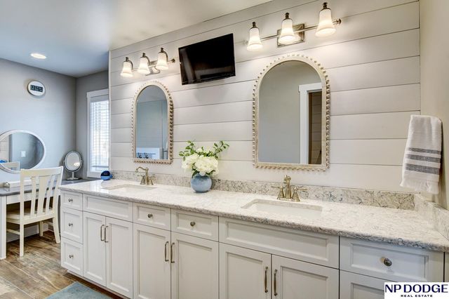 7734 N 159 Street, Bennington, NE 68007