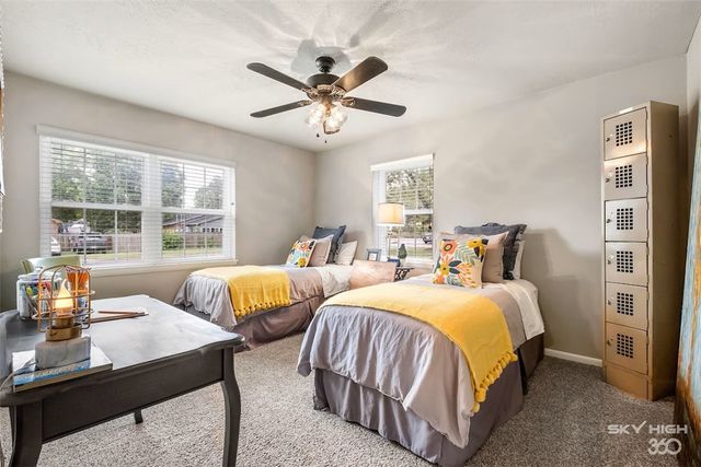 1004 NE 2nd Street, Bentonville, AR 72712