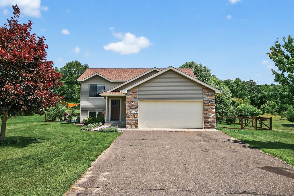 20257 Prairie Drive, Big Lake, MN 55309