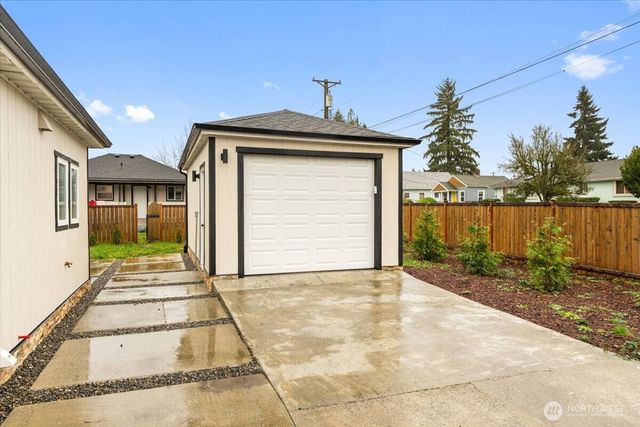 4640 E G Street, Tacoma, WA 98404