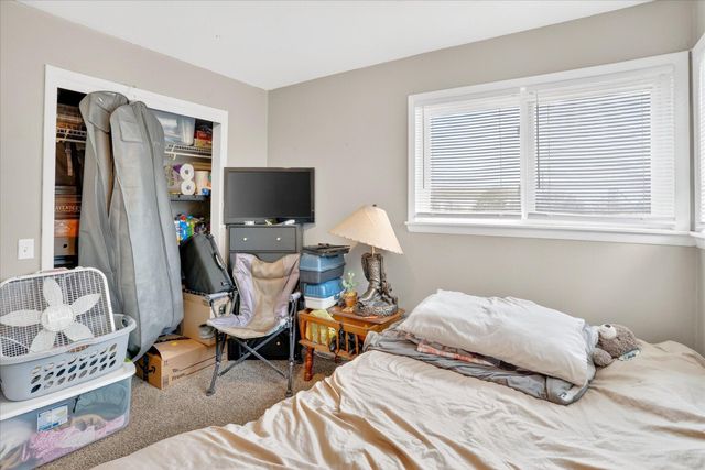 1958 W Grapevine Drive, Ozark, MO 65721