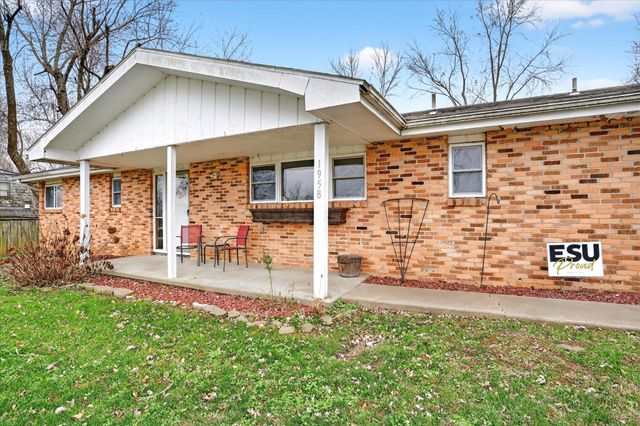 1958 W Grapevine Drive, Ozark, MO 65721