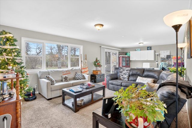 1958 W Grapevine Drive, Ozark, MO 65721