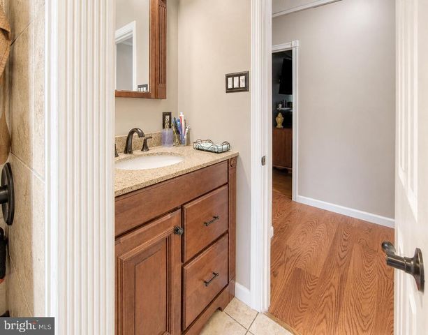 410 LARCHMONT DR, Delanco, NJ 08075