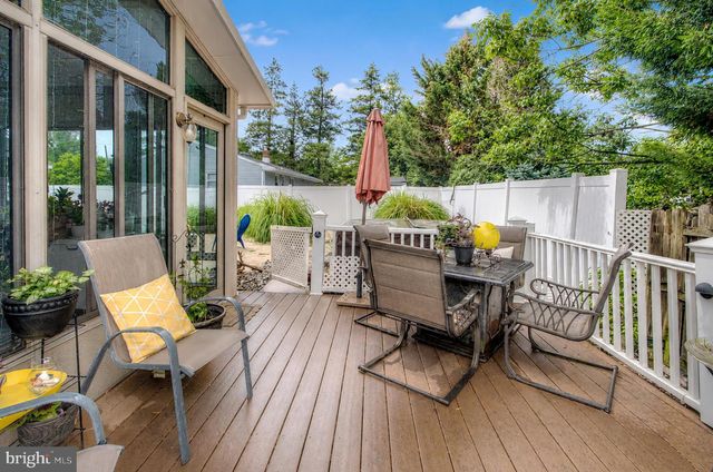 410 LARCHMONT DR, Delanco, NJ 08075