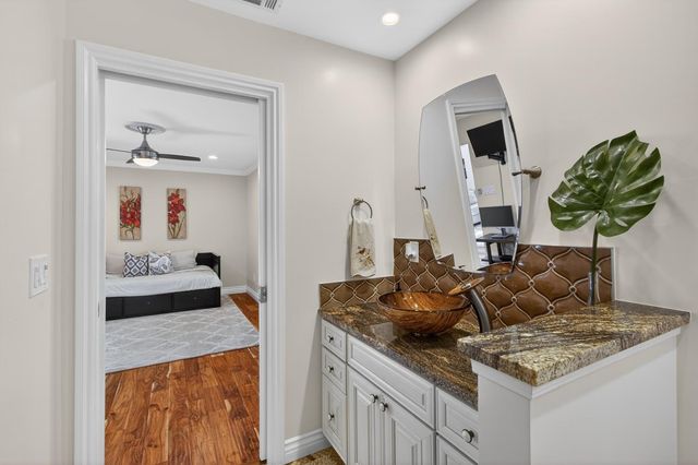 2821 Scandia Way, Carmichael, CA 95608