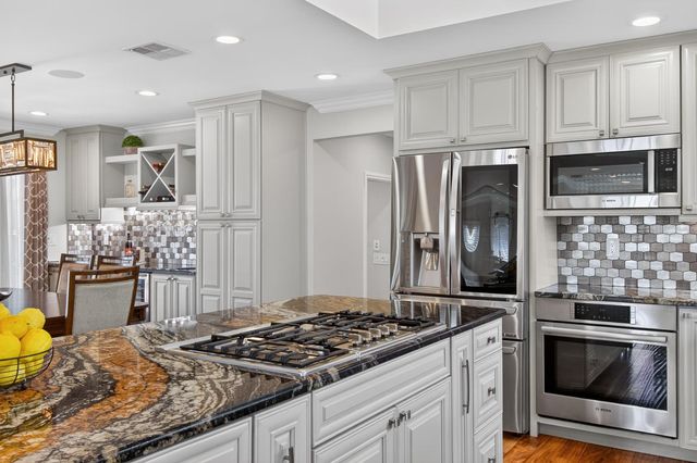 2821 Scandia Way, Carmichael, CA 95608