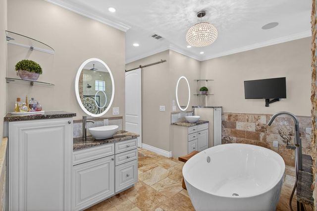 2821 Scandia Way, Carmichael, CA 95608