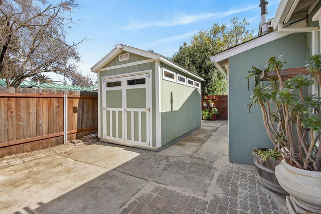 2821 Scandia Way, Carmichael, CA 95608