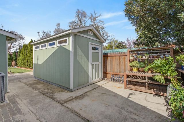 2821 Scandia Way, Carmichael, CA 95608