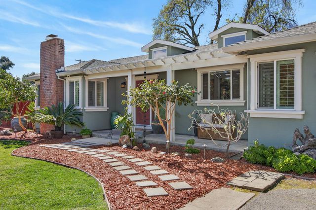 2821 Scandia Way, Carmichael, CA 95608