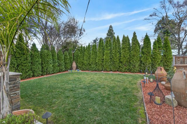 2821 Scandia Way, Carmichael, CA 95608