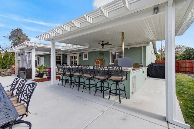 2821 Scandia Way, Carmichael, CA 95608