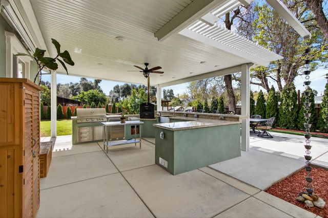 2821 Scandia Way, Carmichael, CA 95608