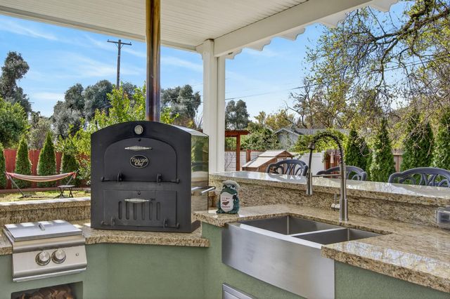 2821 Scandia Way, Carmichael, CA 95608