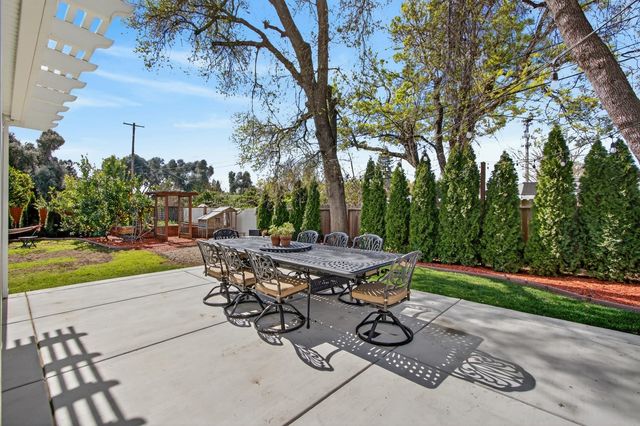 2821 Scandia Way, Carmichael, CA 95608