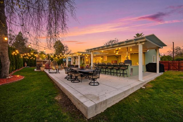 2821 Scandia Way, Carmichael, CA 95608