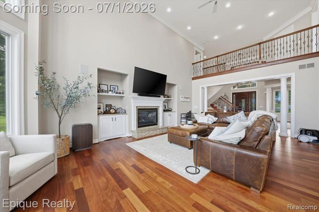 4312 Sashabaw Road, Waterford, MI 48329