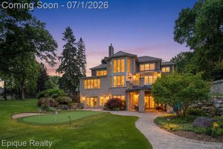 4312 Sashabaw Road, Waterford, MI 48329