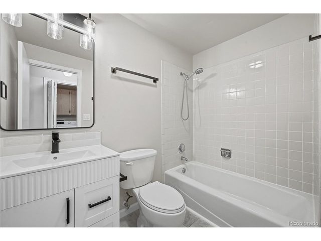 5762 Colby Ct, Fort Collins, CO 80525