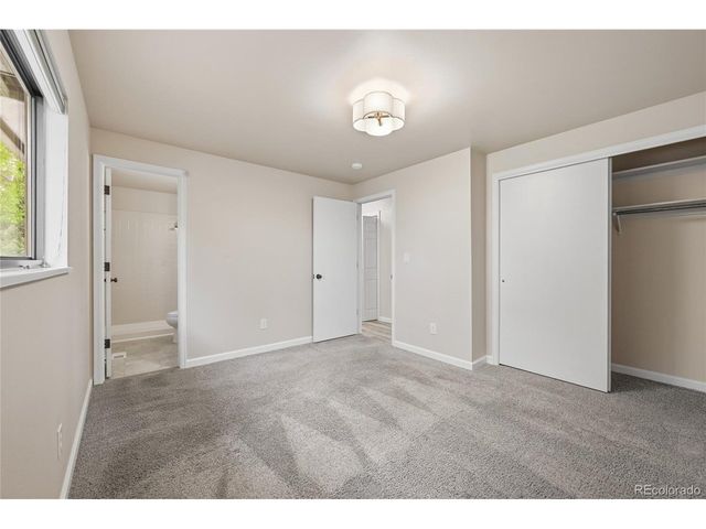 5762 Colby Ct, Fort Collins, CO 80525