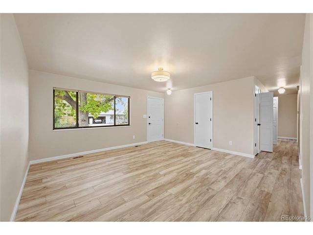 5762 Colby Ct, Fort Collins, CO 80525