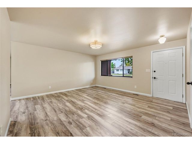 5762 Colby Ct, Fort Collins, CO 80525