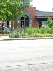 203` N College Avenue, Fayetteville, AR 72701