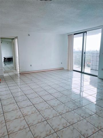1300 NE Miami Gardens Drive 1001E, Miami, FL 33179