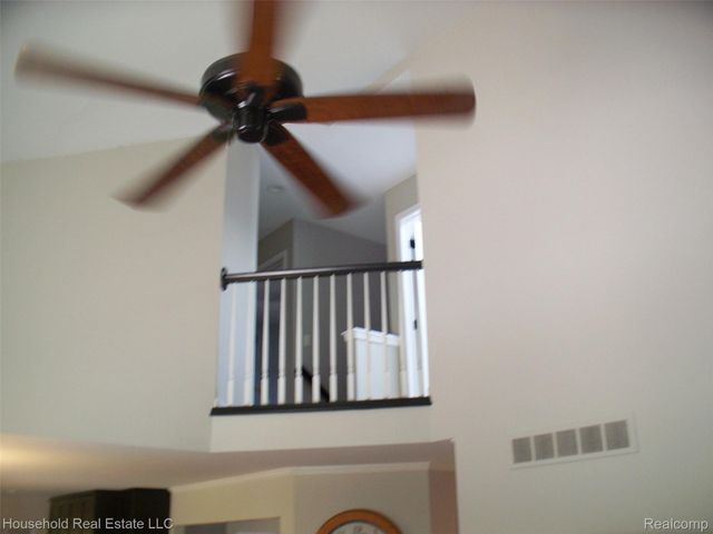 2933 Augusta Drive, Commerce Charter Township, MI 48382