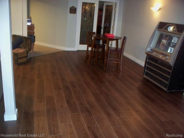 2933 Augusta Drive, Commerce Charter Township, MI 48382
