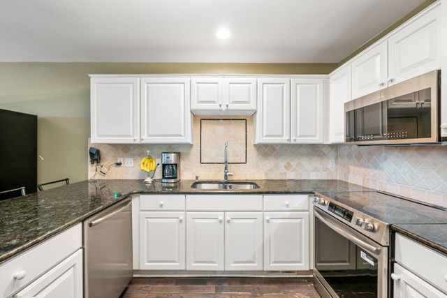 54661 Bellingham Drive, Shelby Twp, MI 48316