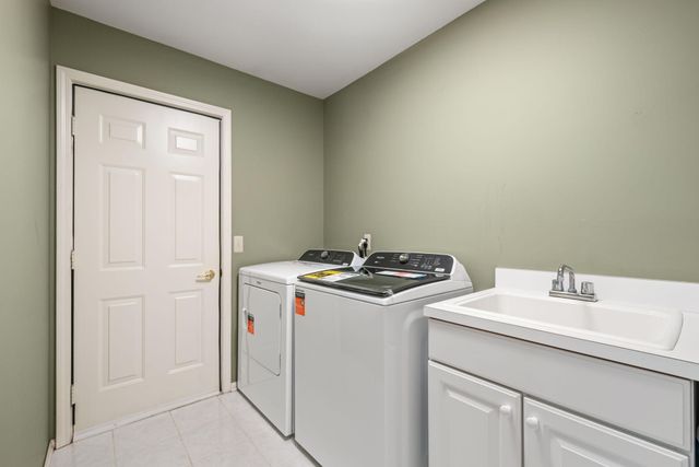 54661 Bellingham Drive, Shelby Twp, MI 48316