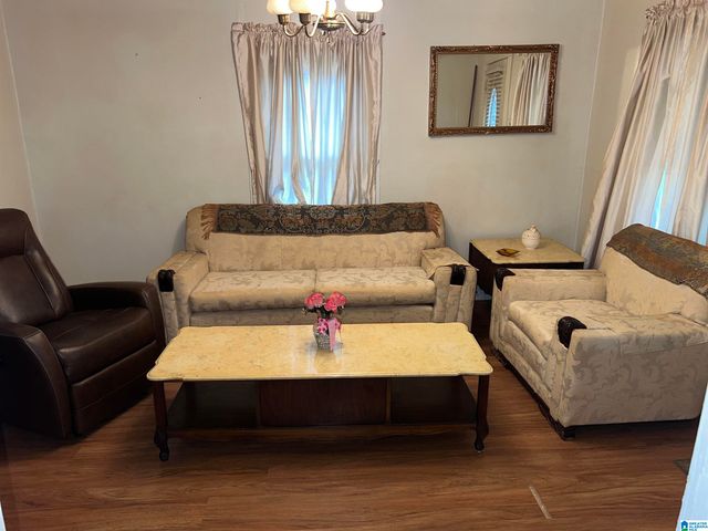 628 7TH AVENUE N, Bessemer, AL 35020