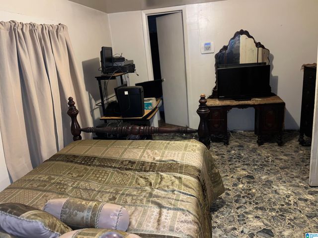 628 7TH AVENUE N, Bessemer, AL 35020