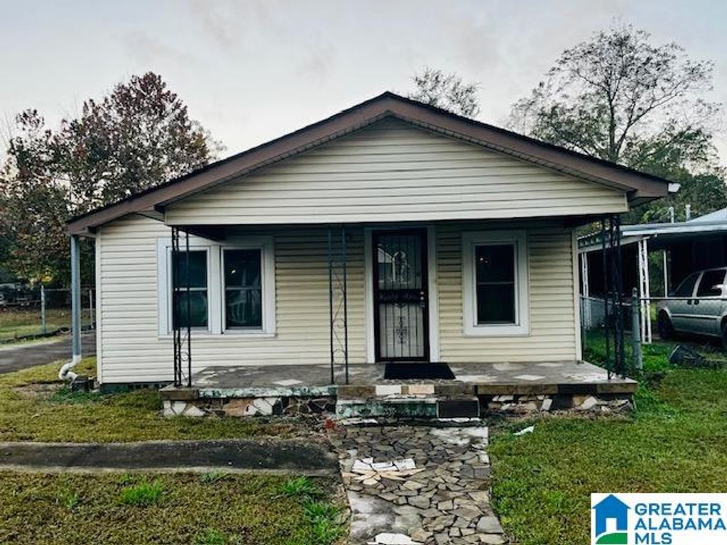 628 7TH AVENUE N, Bessemer, AL 35020