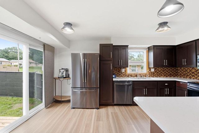 303 S 16th AVENUE, West Bend, WI 53095