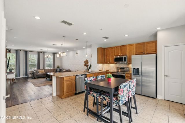 4372 ELLIPSE Drive, Jacksonville, FL 32246