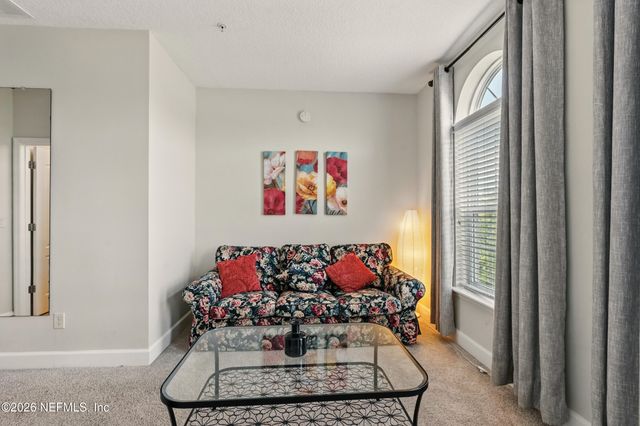 4372 ELLIPSE Drive, Jacksonville, FL 32246