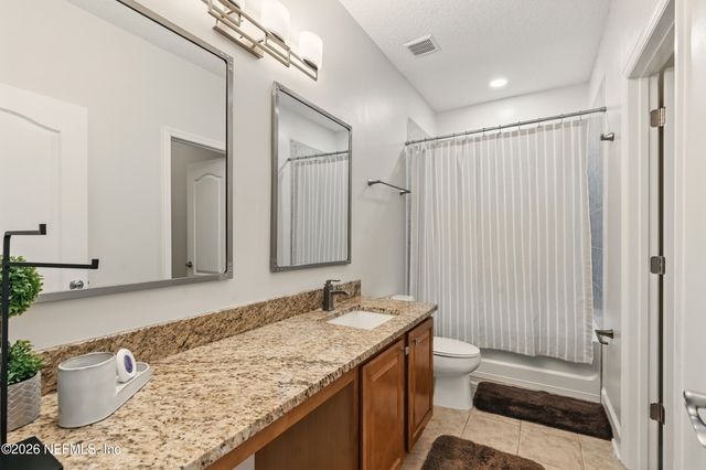 4372 ELLIPSE Drive, Jacksonville, FL 32246