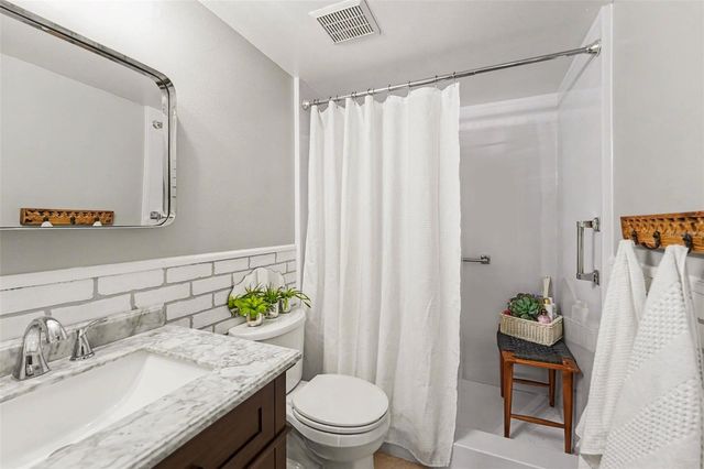 1870 PINE RIDGE WAY W D2, Palm Harbor, FL 34684