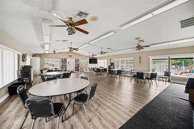 1870 PINE RIDGE WAY W D2, Palm Harbor, FL 34684