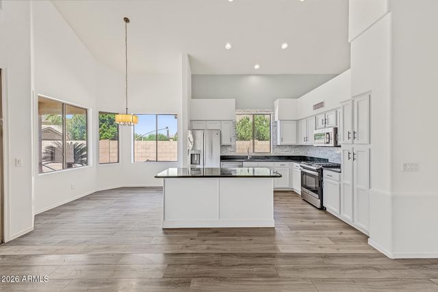 6160 S KIMBERLEE Way, Chandler, AZ 85249
