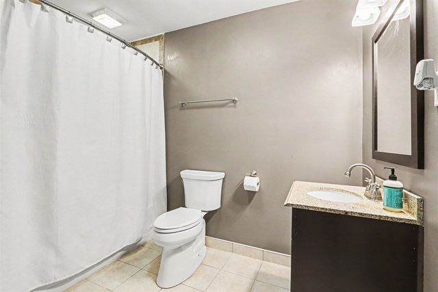 7195 Kendall Arbor Avenue, Kalamazoo, MI 49009
