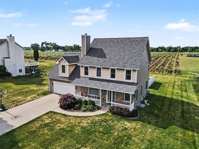 7195 Kendall Arbor Avenue, Kalamazoo, MI 49009