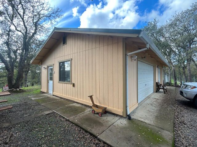 16715 Golden Arrow Drive, Cottonwood, CA 96022