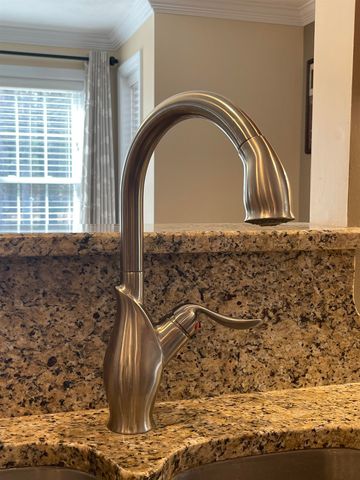 26 FORREST Street, Hampstead, NH 03826