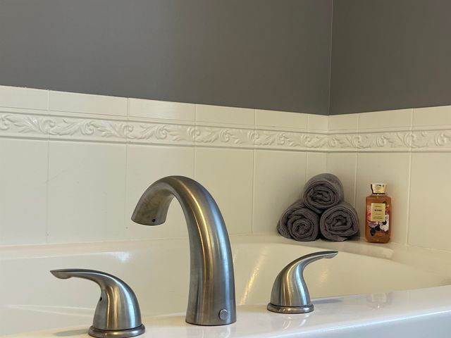 26 FORREST Street, Hampstead, NH 03826