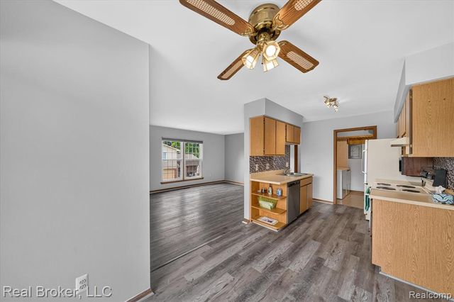 68457 Rosewood Lane, Richmond, MI 48062